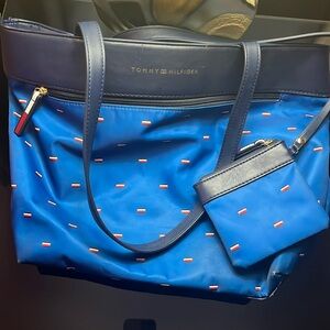 Tommy Hilfiger Arm Purse